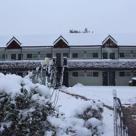 The Town & Country Lodge Dundry Екстериор снимка