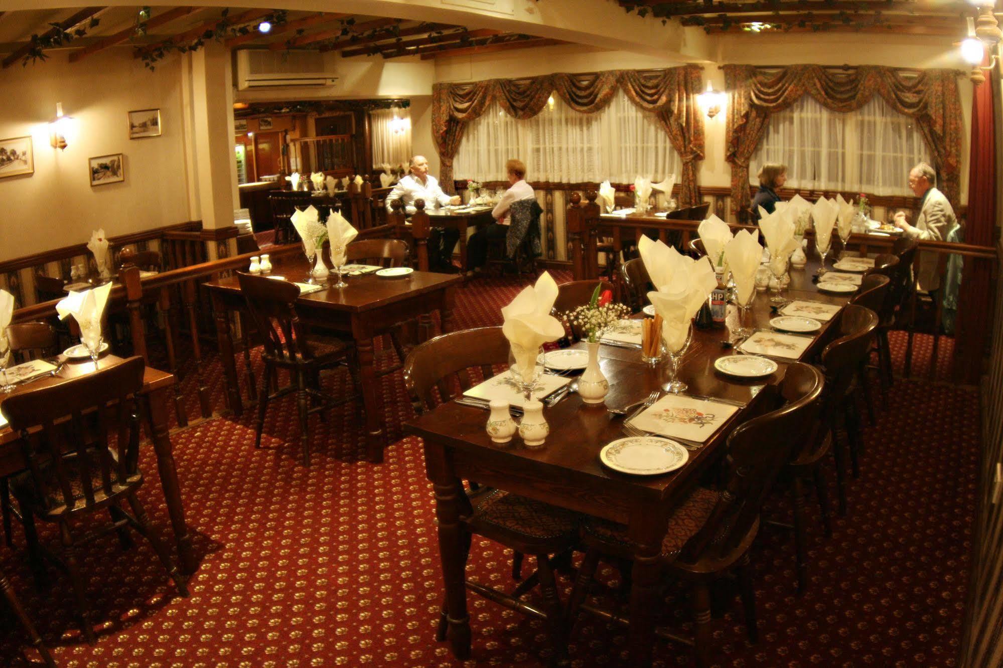 The Town & Country Lodge Dundry Екстериор снимка