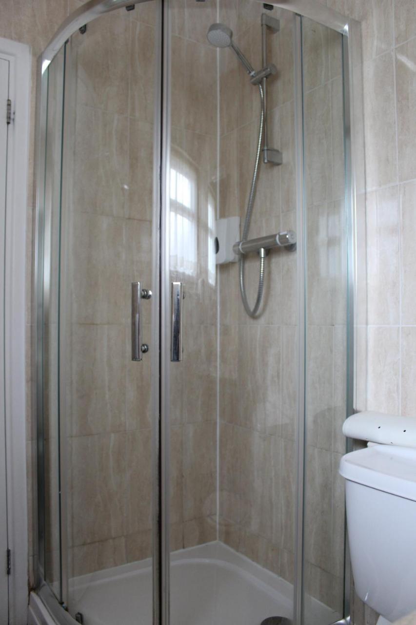 The Town & Country Lodge Dundry Екстериор снимка