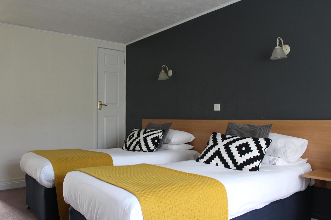 The Town & Country Lodge Dundry Екстериор снимка