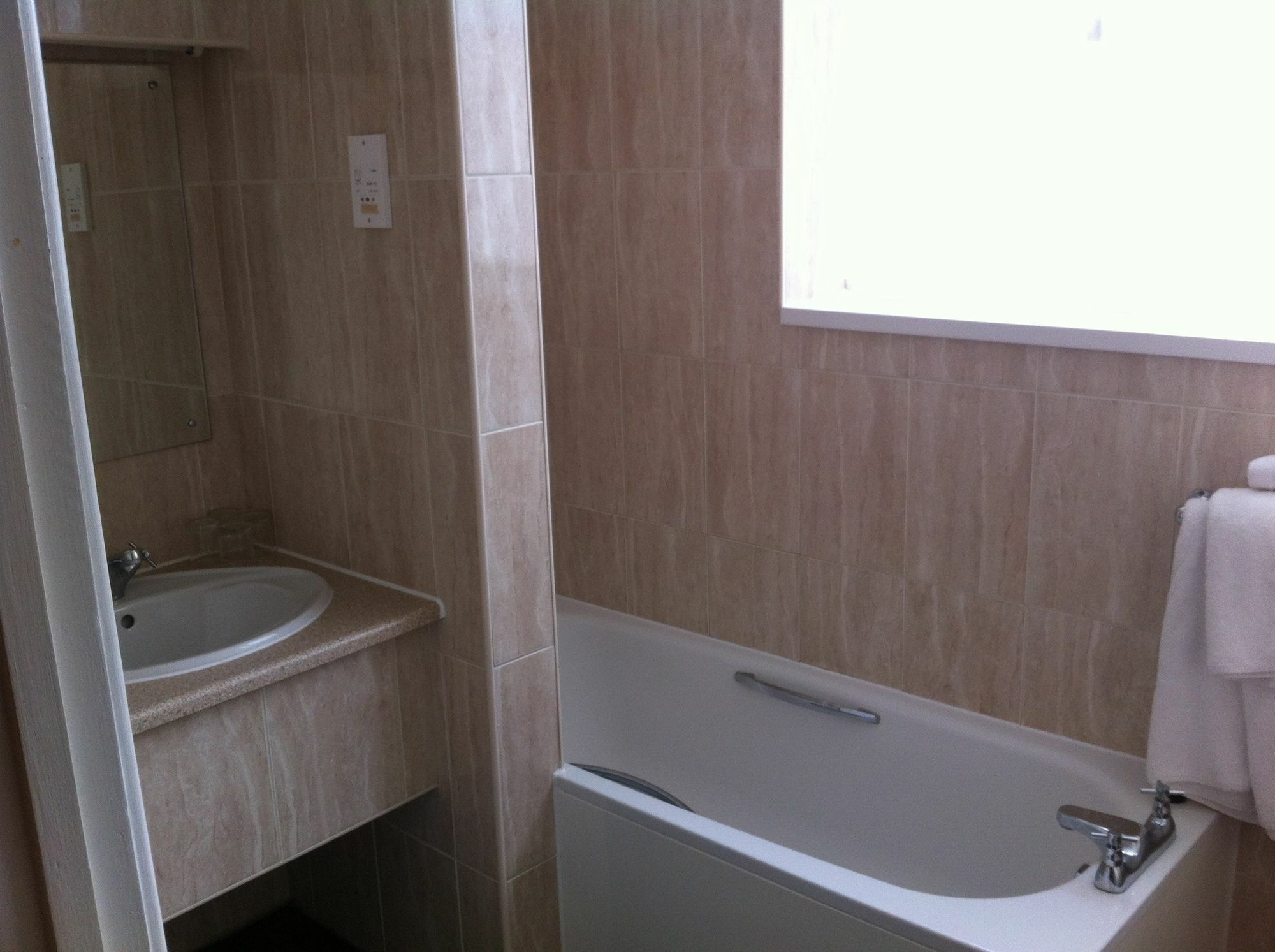 The Town & Country Lodge Dundry Екстериор снимка