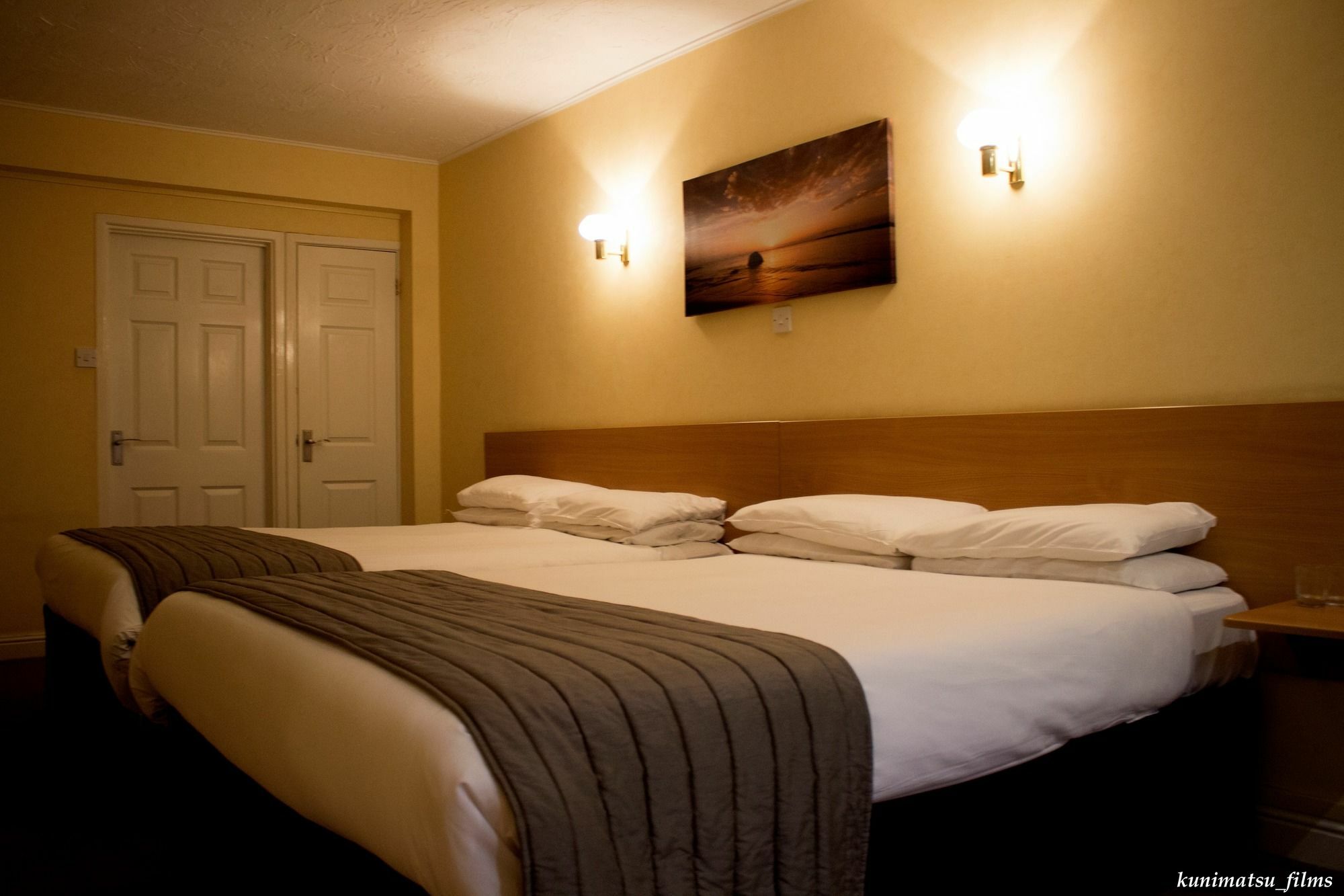 The Town & Country Lodge Dundry Екстериор снимка